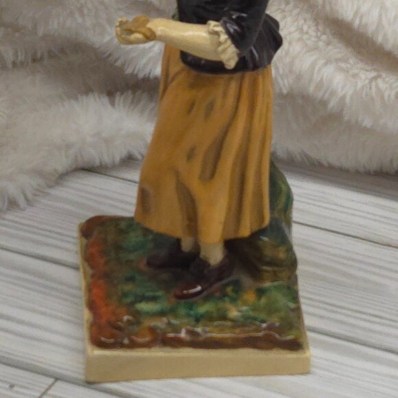 Vintage 20th Century Borghese Chalkware/Plaster Statuette - Picture 8 of 12